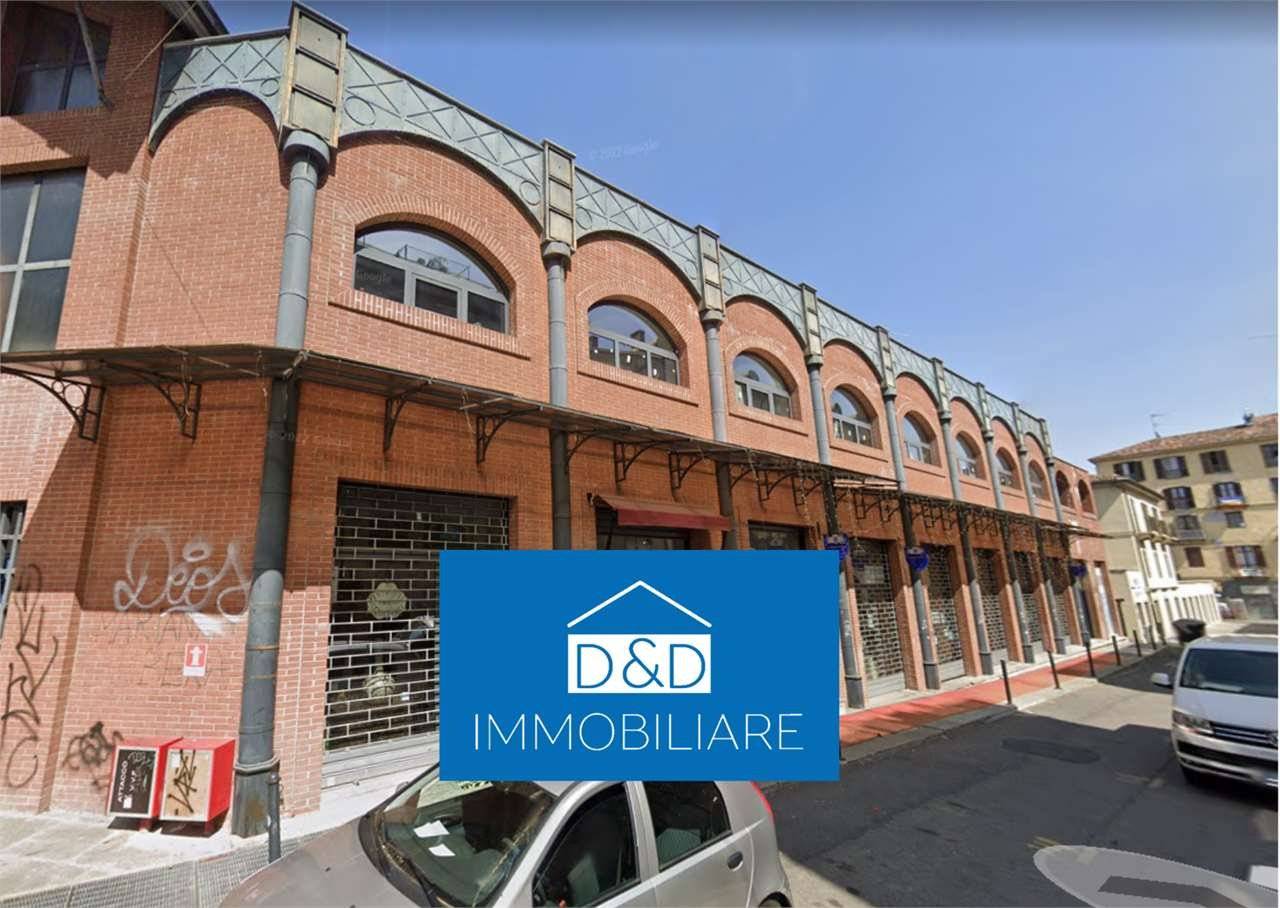 4 rooms Commercial property in Turin, Italy No. 180856
