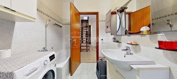 Квартира с 3 спальнями в Сальсомаджоре Терме, Италия № 147489 16