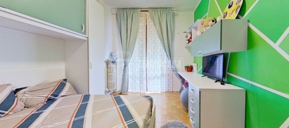 Квартира с 3 спальнями в Сальсомаджоре Терме, Италия № 147489 4