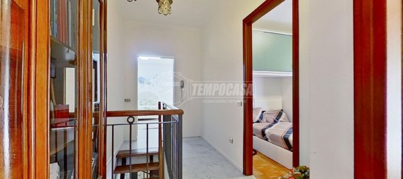 Квартира с 3 спальнями в Сальсомаджоре Терме, Италия № 147489 23