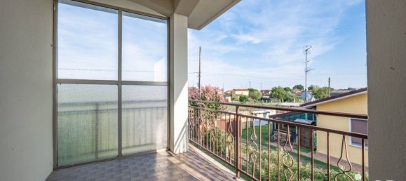 2 bedrooms Villa in Riva del Po, Italy No. 330232 23