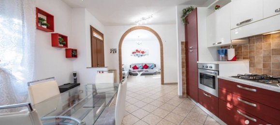 2 bedrooms Villa in Riva del Po, Italy No. 330232 12