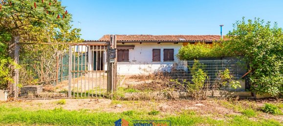 3 Schlafzimmer Haus in Carmagnola, Italy, Nr. 325062 4