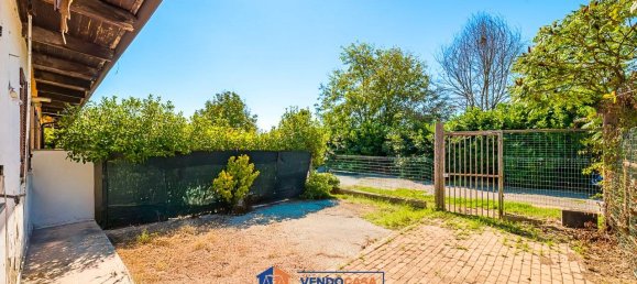 3 Schlafzimmer Haus in Carmagnola, Italy, Nr. 325062 5