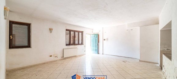 3 Schlafzimmer Haus in Carmagnola, Italy, Nr. 325062 8
