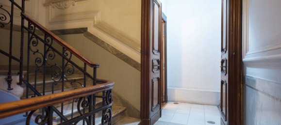 Квартира с 1 спальней в Неаполь, Италия № 81026 2