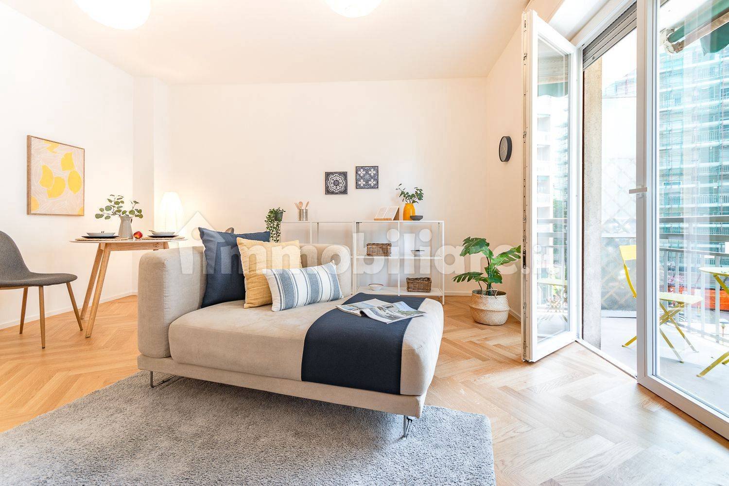 2 bedrooms Apartment in Milan, Italy No. 396071