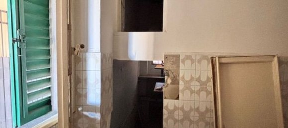 3غرفة شقة في Florence, Italy رقم 195994 4