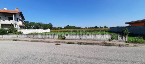 Terreno em Inveruno, Italy 700 m² N.º 89352 2