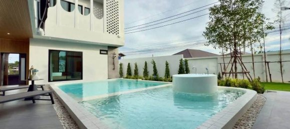 5 bedrooms Villa for sale in Pattaya, Chonburi, Eastern Thailand, Thailand № 173522 2