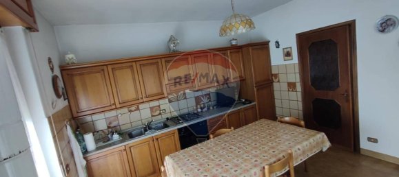 Дом с 3 комнатами в Колли Верди, Италия № 125838 25