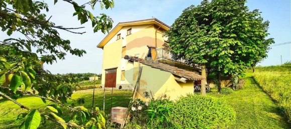 Дом с 3 комнатами в Колли Верди, Италия № 125838 32