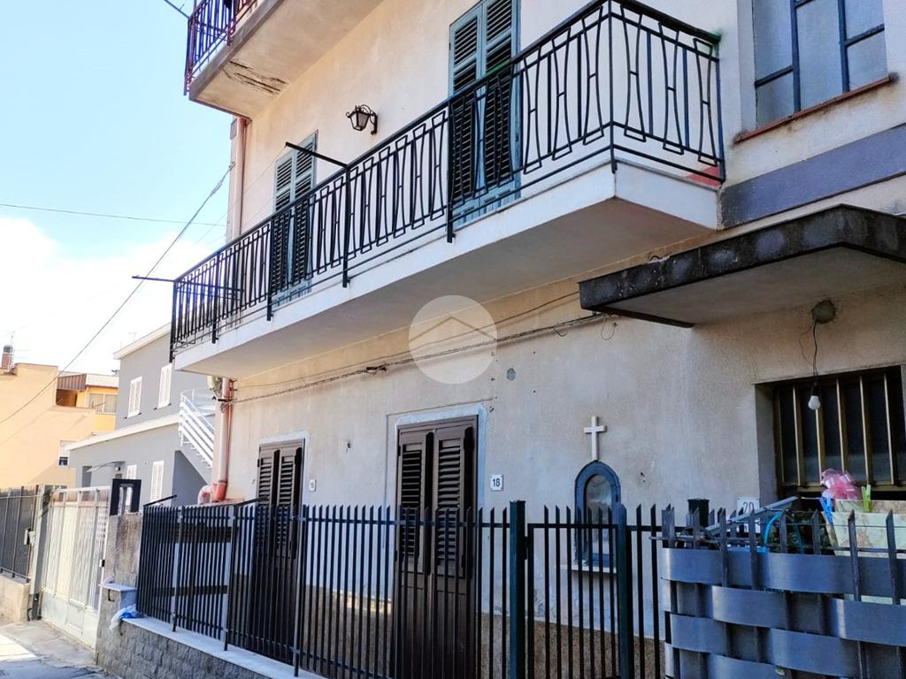 3 bedrooms Apartment in Palermo, Italy No. 314426