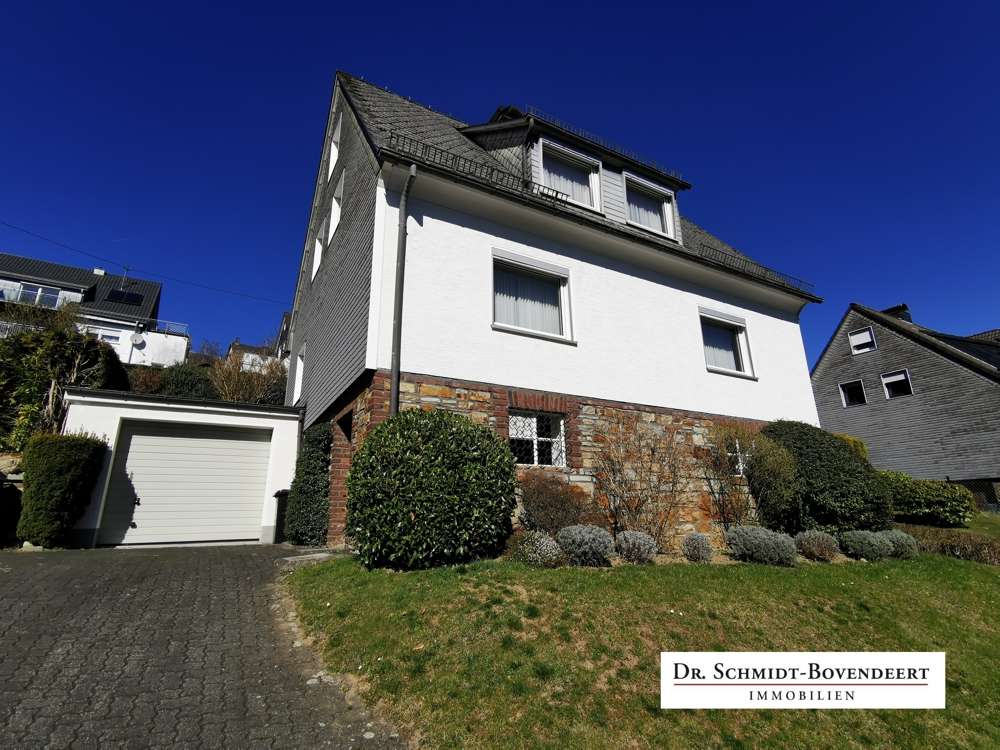 7 rooms House in Siegen-Wittgenstein, Germany No. 127505