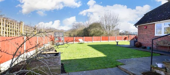 4 bedrooms Bungalow in Essex, United Kingdom No. 4053 14