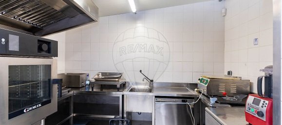 Gewerbliche Immobilie in Matosinhos, Portugal 177m², Nr. 81880 15