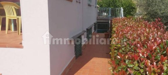 Villa de 6 dormitorios en Castelfranco Piandiscò, Italy No. 197656 5