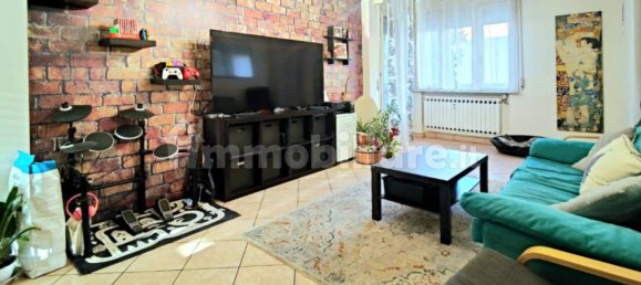 3 Schlafzimmer Wohnung in Carpi, Italy, Nr. 375427 2