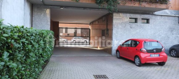 Коммерческая недвижимость с 1 комнатой в Милан, Италия № 241121 3