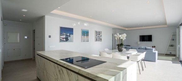 Дуплекс с 2 спальнями в Бенальмадена, Испания № 130299 6