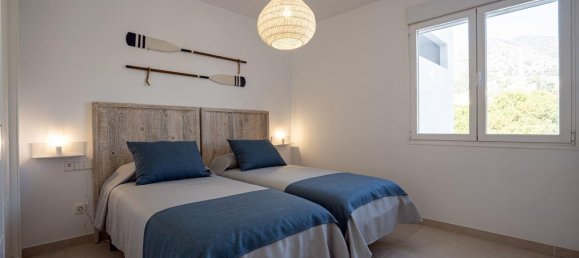 Дуплекс с 2 спальнями в Бенальмадена, Испания № 130299 12