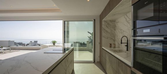 Дуплекс с 2 спальнями в Бенальмадена, Испания № 130299 5