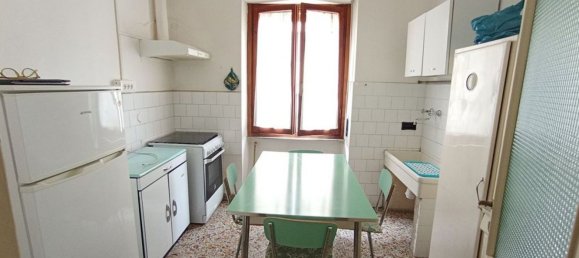 3 bedrooms Apartment in Arezzo, Italy No. 320974 6