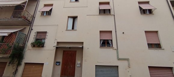 3 bedrooms Apartment in Arezzo, Italy No. 320974 2