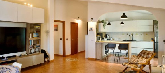 Apartamento de 3 dormitorios en Ragusa, Italy No. 350647 6