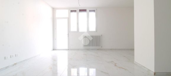 Apartamento de 3 habitaciónes en Sassuolo, Italy No. 14766 13