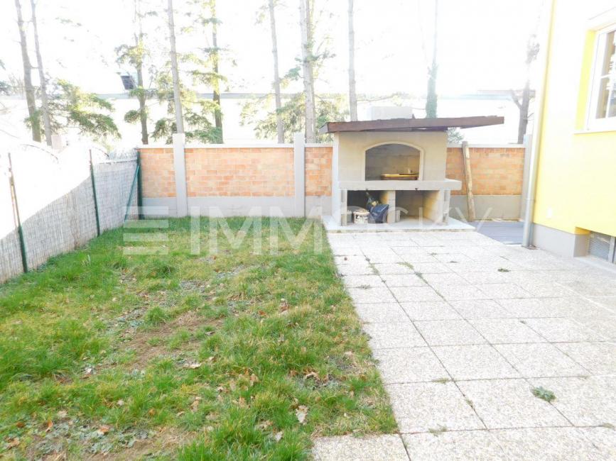 4-salle Appartement à Deutsch-Wagram, Austria No. 47539