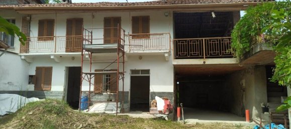 5 bedrooms House in Casalborgone, Italy No. 363167 2
