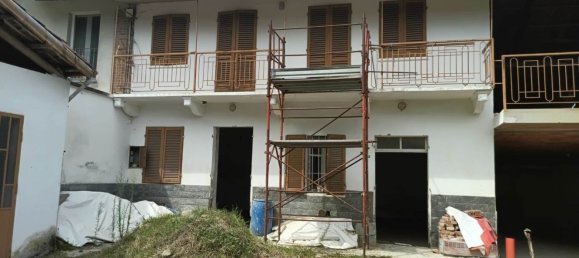 5 bedrooms House in Casalborgone, Italy No. 363167 3