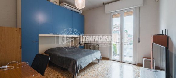 2 bedrooms Apartment in Modena, Italy No. 172798 12