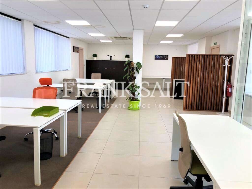 110m² Office in Sliema, Malta No. 12426