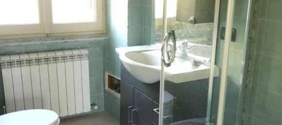 4 rooms Apartment in Massa d'Albe, Italy No. 135281 9