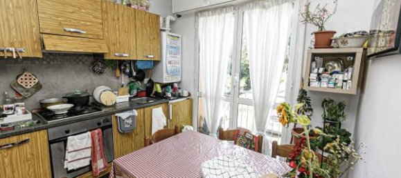 3 rooms Apartment in Genoa, Italy No. 75368 10