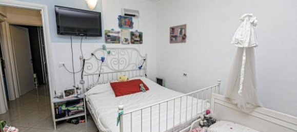 3 rooms Apartment in Genoa, Italy No. 75368 13