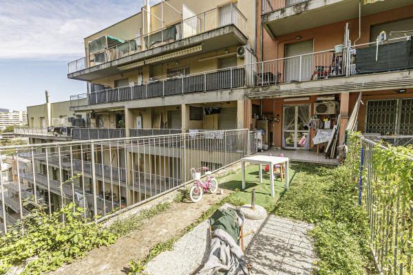 3 rooms Apartment in Genoa, Italy No. 75368