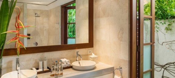 5 bedrooms Villa in Seminyak, Indonesia No. 2974 24