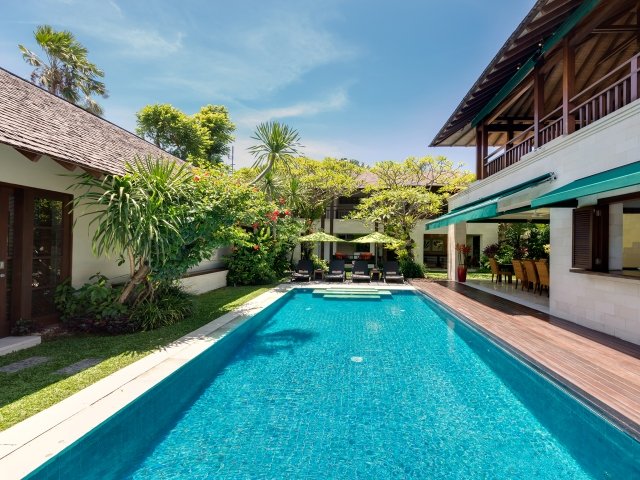 5 bedrooms Villa in Seminyak, Indonesia No. 2974