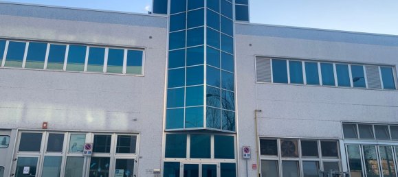 105m² Office in Castel Maggiore, Italy No. 227096 13