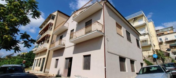 5-Zimmer Haus in Montegranaro, Italy, Nr. 169605 2