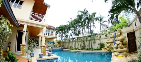 4 bedrooms Cafe / restaurant in Pattaya, Thailand No. 611 4