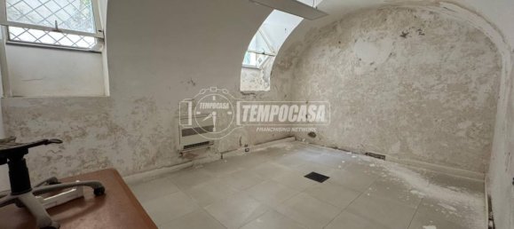 250m² Warehouse in Naples, Italy No. 267846 7