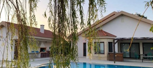 6 bedrooms House in Limassol, Cyprus No. 13881 5