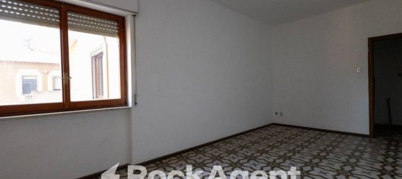 2 Schlafzimmer Wohnung in Catanzaro, Italy, Nr. 296152 6