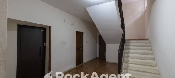 2 Schlafzimmer Wohnung in Catanzaro, Italy, Nr. 296152 19