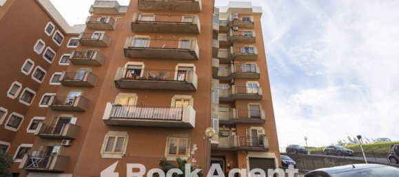 2 Schlafzimmer Wohnung in Catanzaro, Italy, Nr. 296152 2