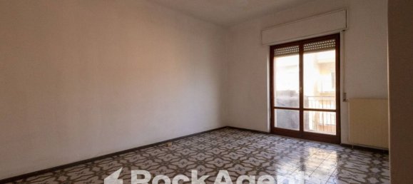 2 Schlafzimmer Wohnung in Catanzaro, Italy, Nr. 296152 8